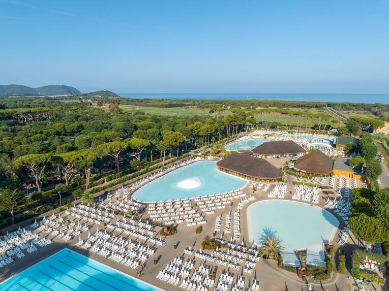 Camping Hu Park Albatros Village **** photo 1 Toscane Tohapi